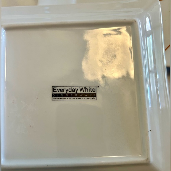 2 Everyday White 7 1/8” salad/dessert plates - Picture 3 of 4